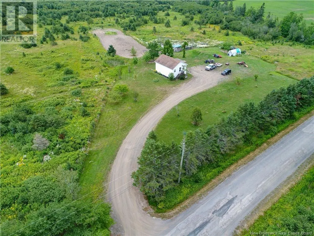 40 Devine Rd W
