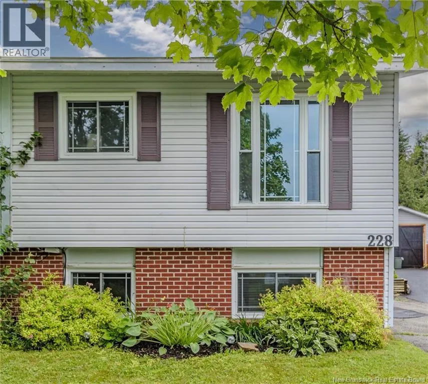 228 Boyaner Crescent