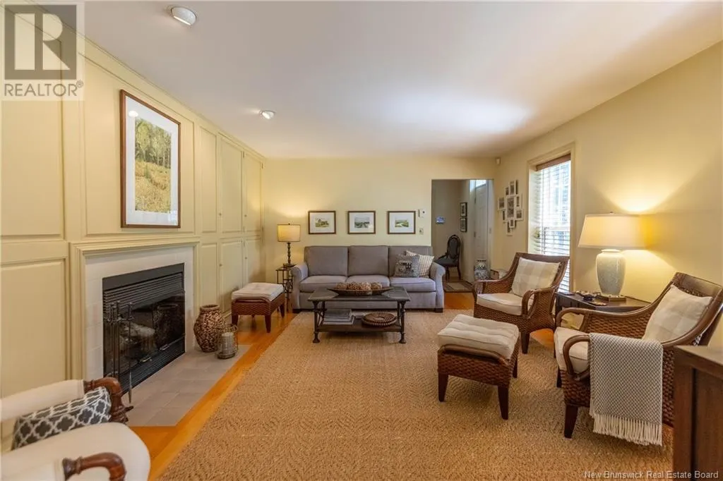 53 West Avenue