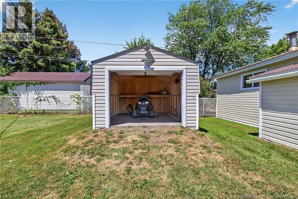 39 Laurelle Avenue