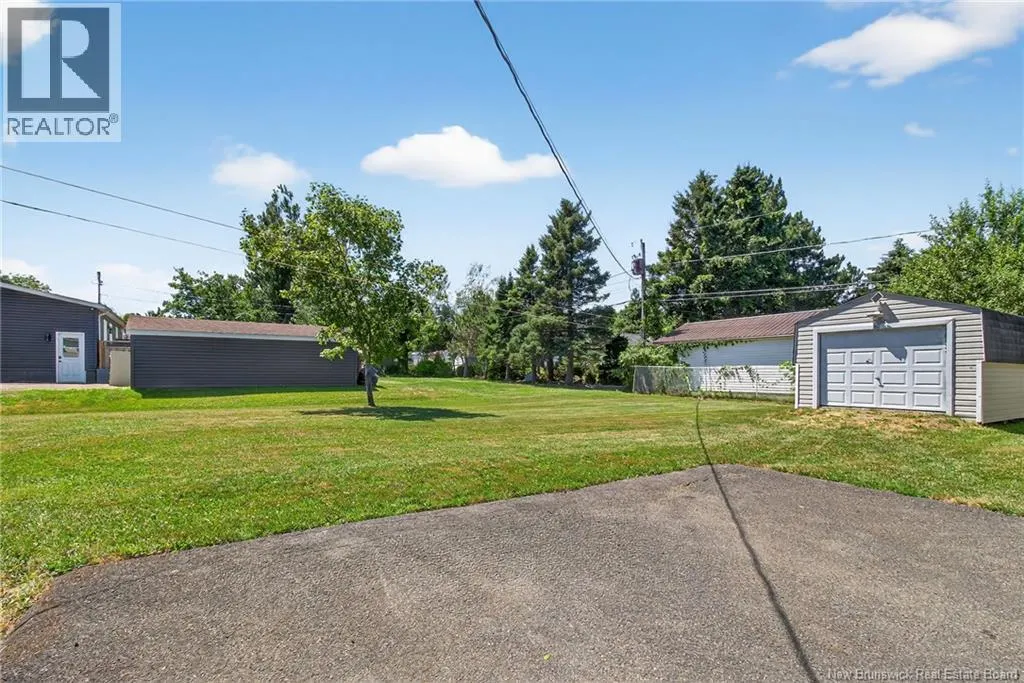 39 Laurelle Avenue