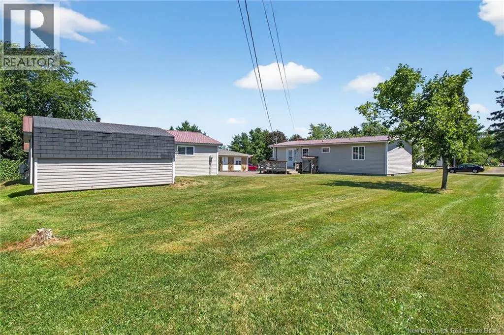 39 Laurelle Avenue