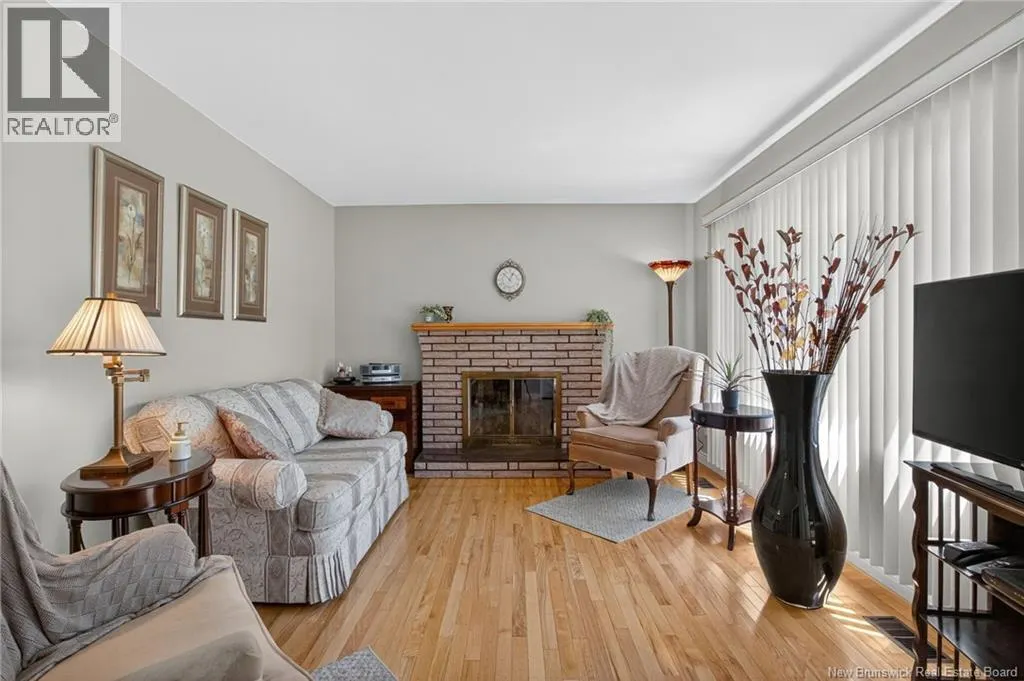 39 Laurelle Avenue