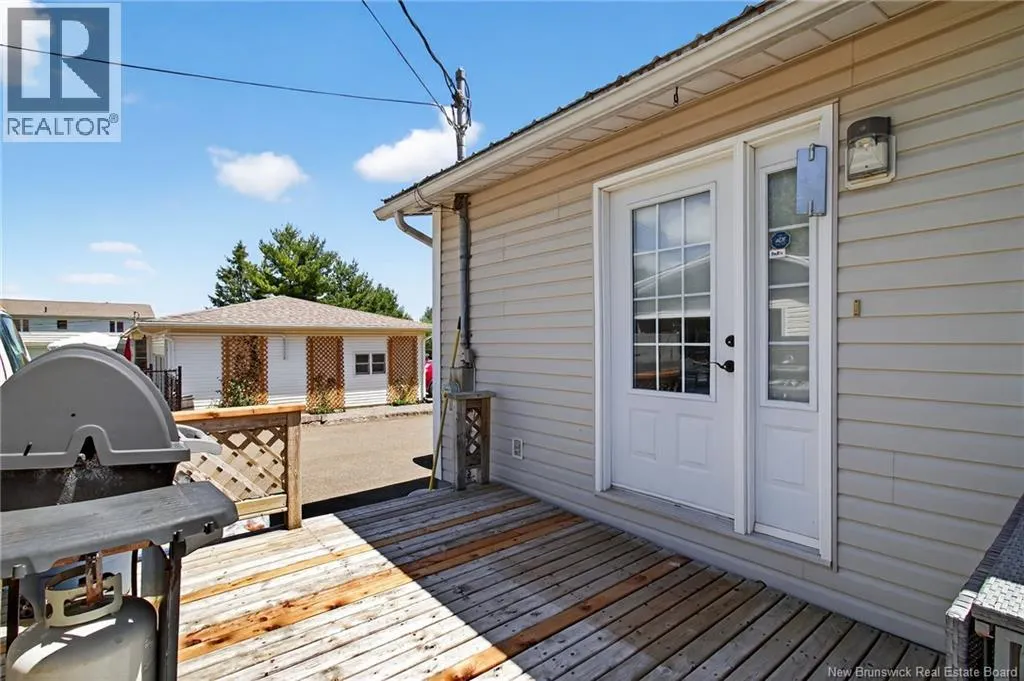 39 Laurelle Avenue