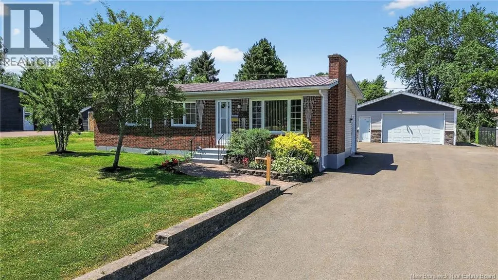 39 Laurelle Avenue