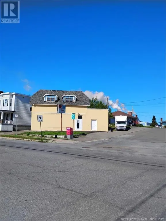 341 Douglas Avenue