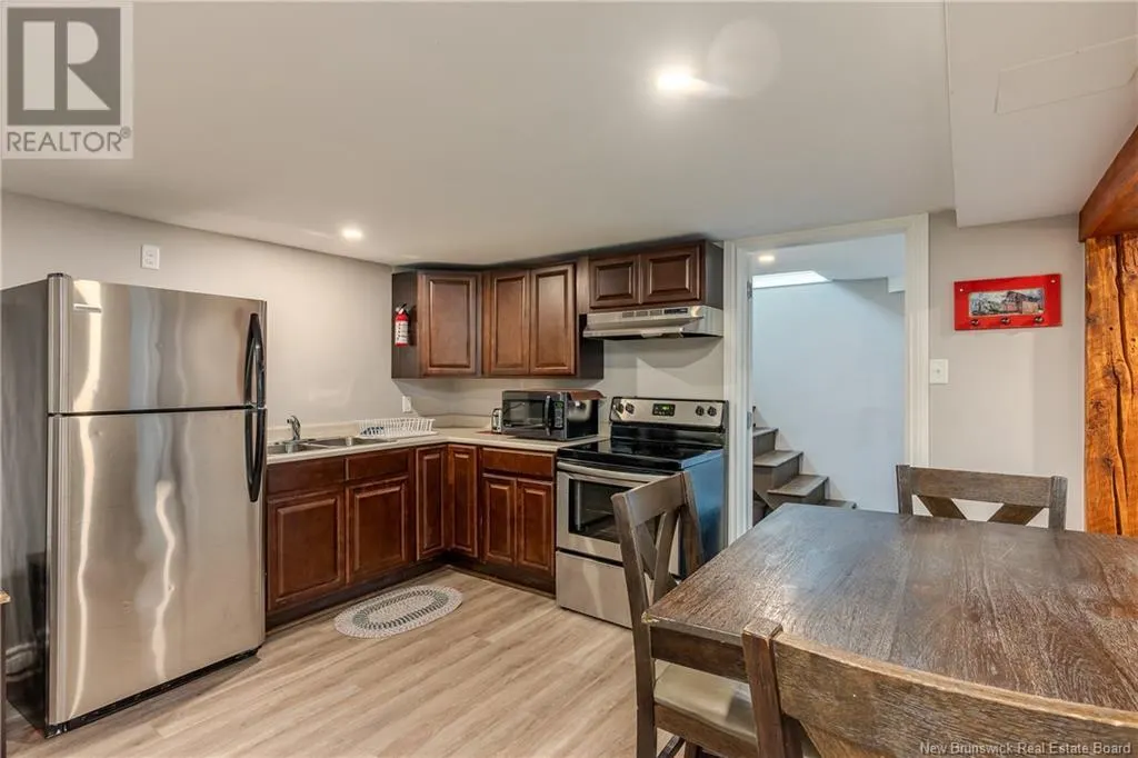 73 Mapleton Road