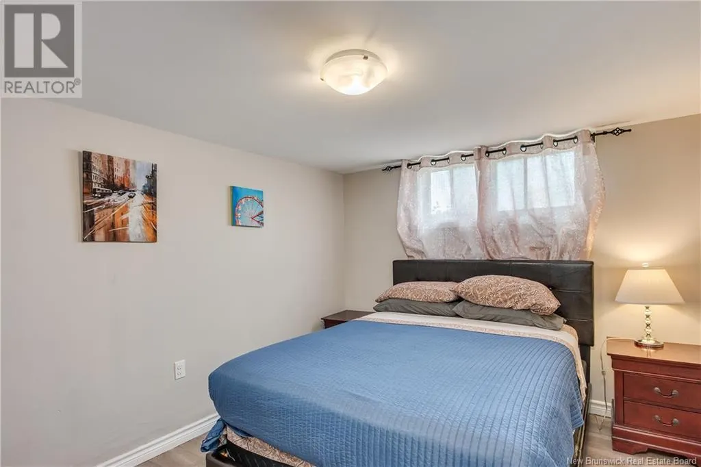 73 Mapleton Road