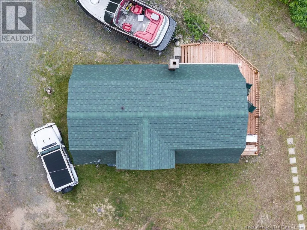 56 Lakeview Lane