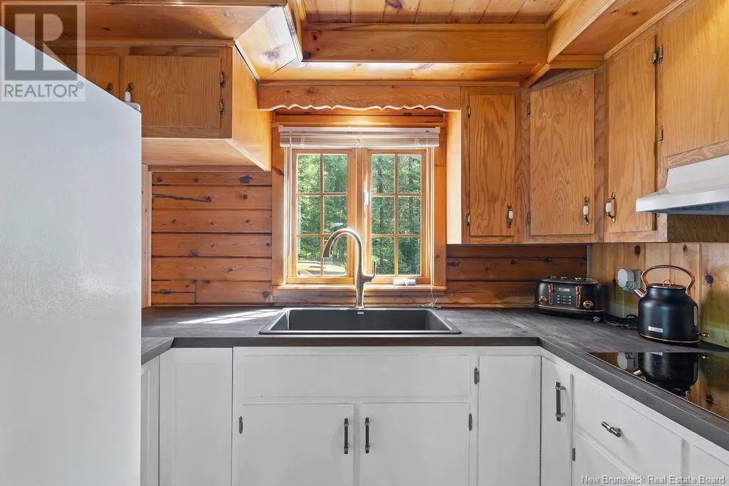 56 Lakeview Lane