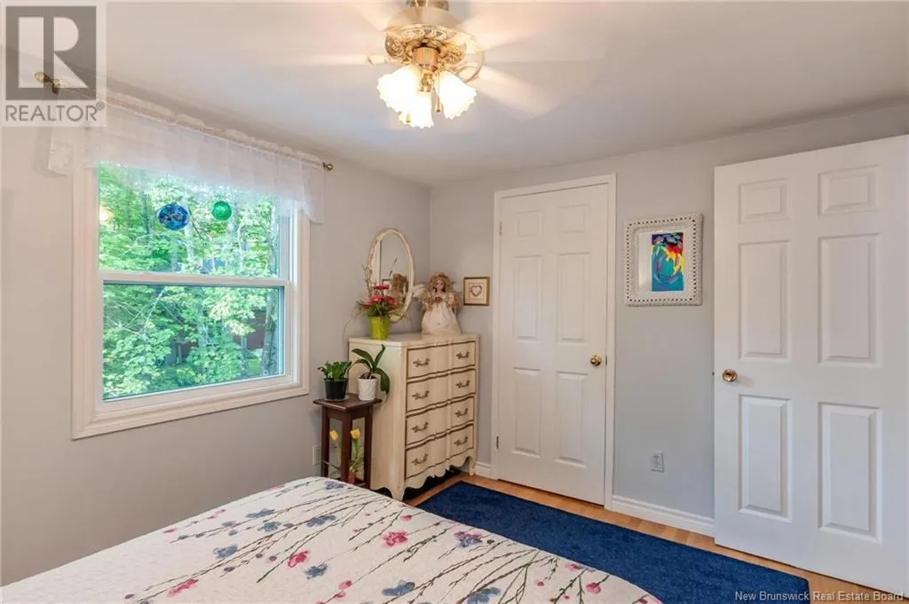 64 Oakmoor Terrace