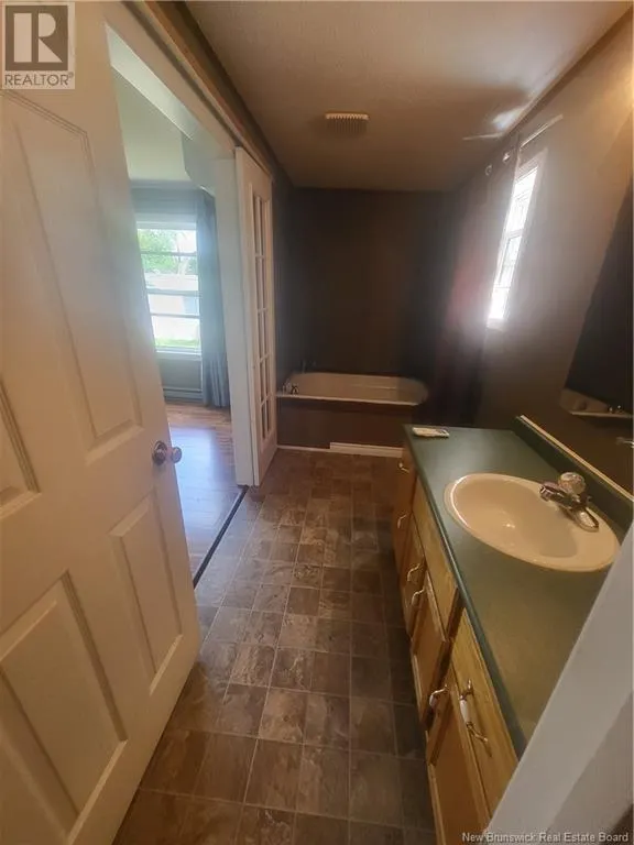 322 Crammond Court