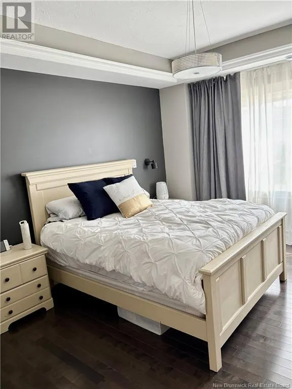 216 Belle Foret