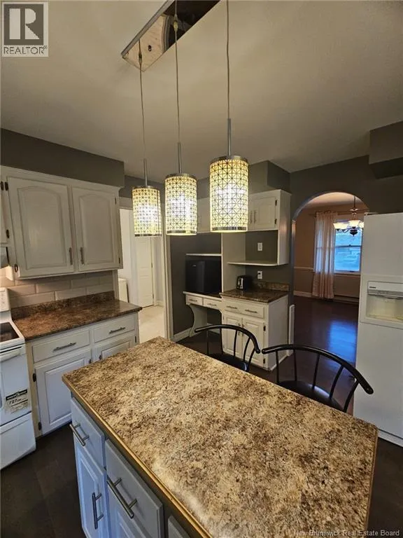 11 Cove Crescent