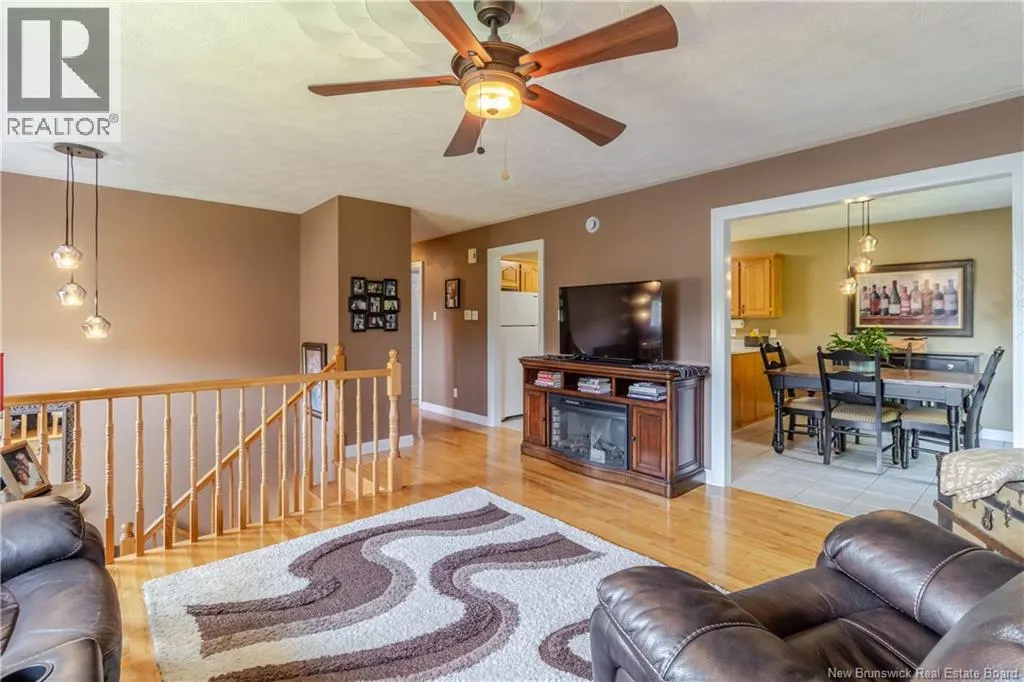 4 Dewitt Acres