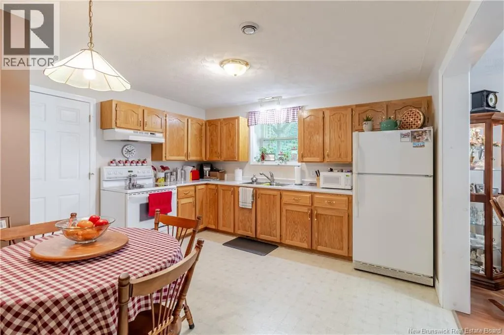 4 Dewitt Acres
