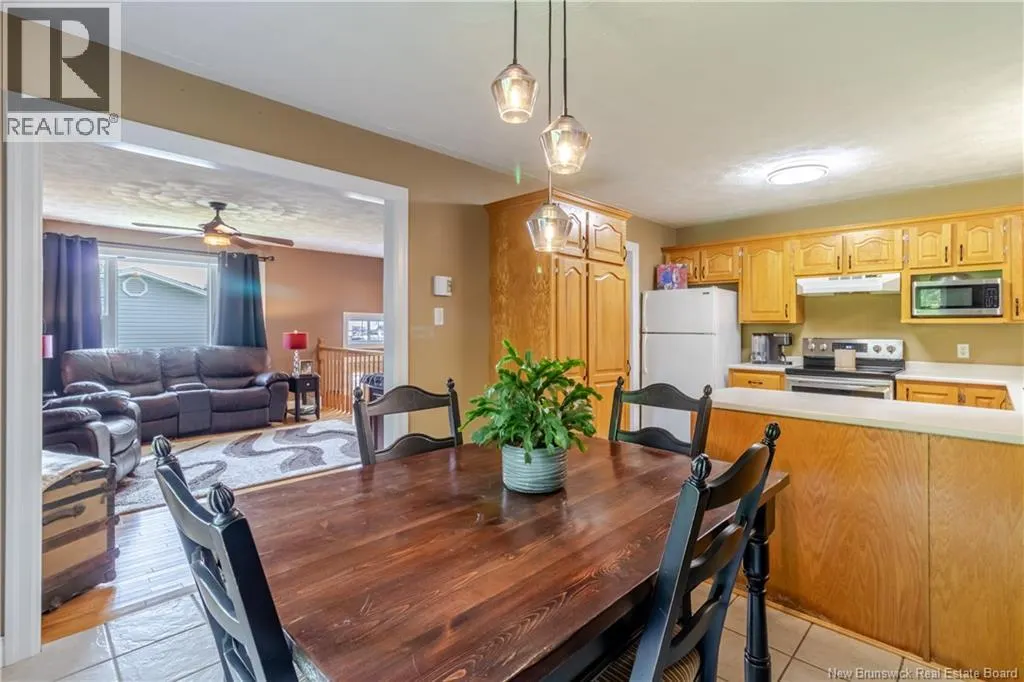 4 Dewitt Acres