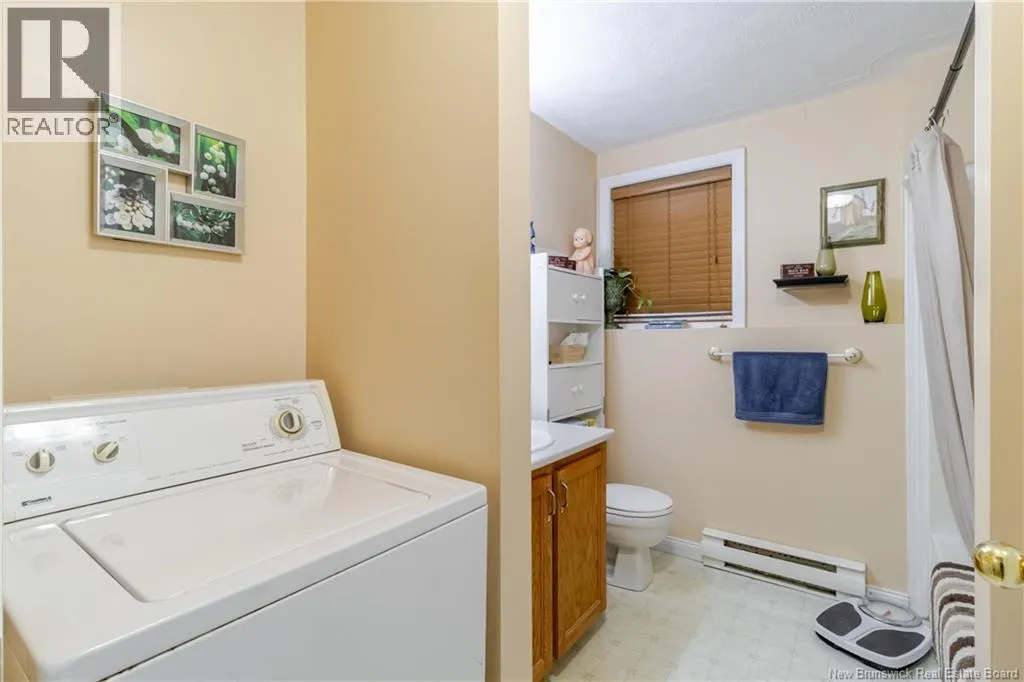 4 Dewitt Acres