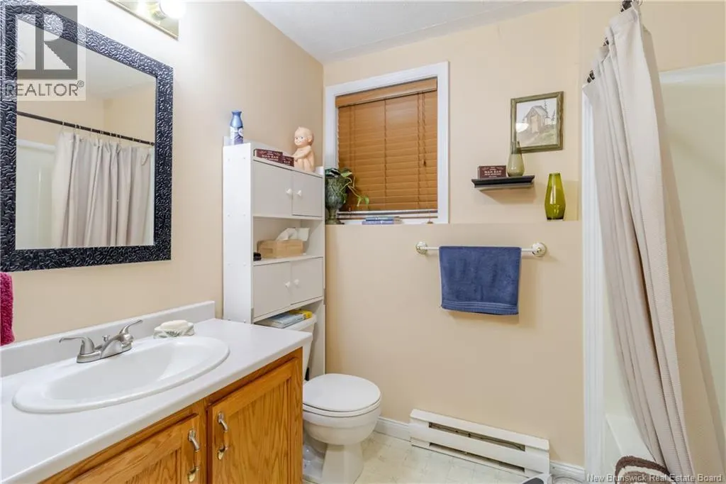 4 Dewitt Acres