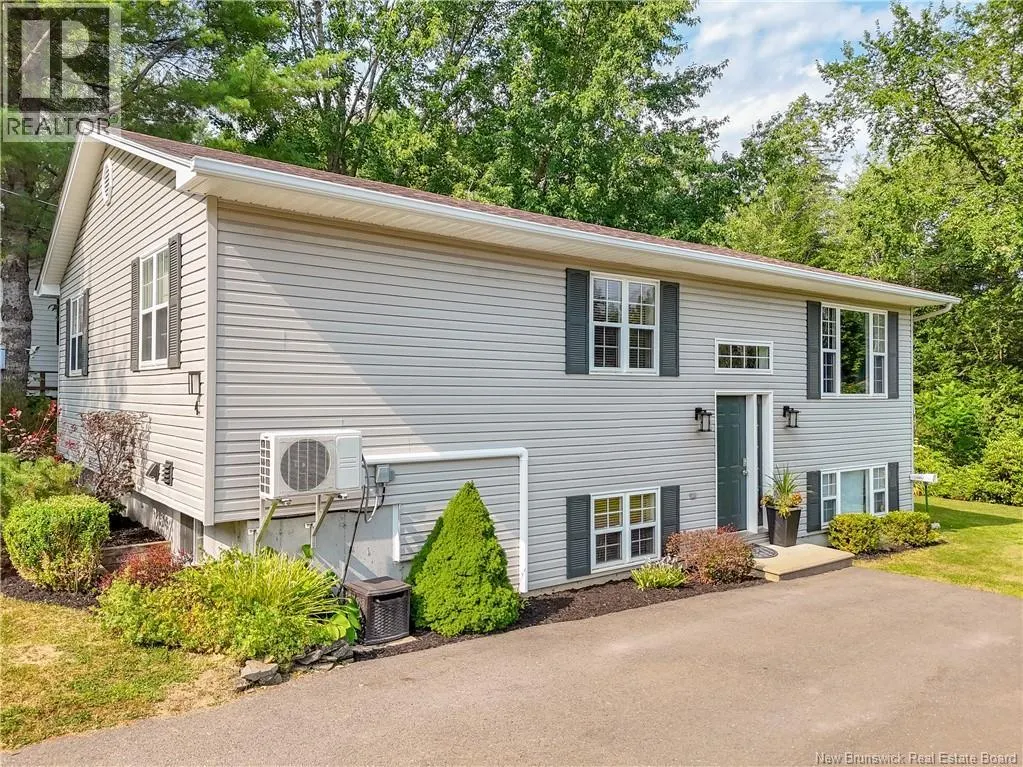 4 Dewitt Acres