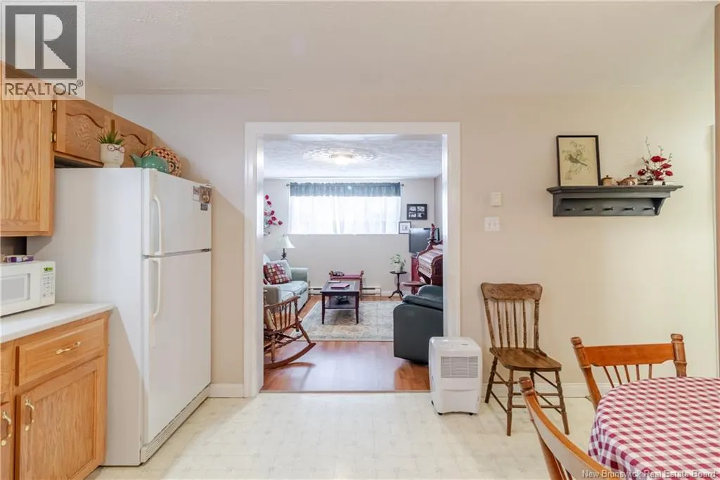 4 Dewitt Acres