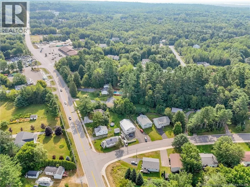 4 Dewitt Acres