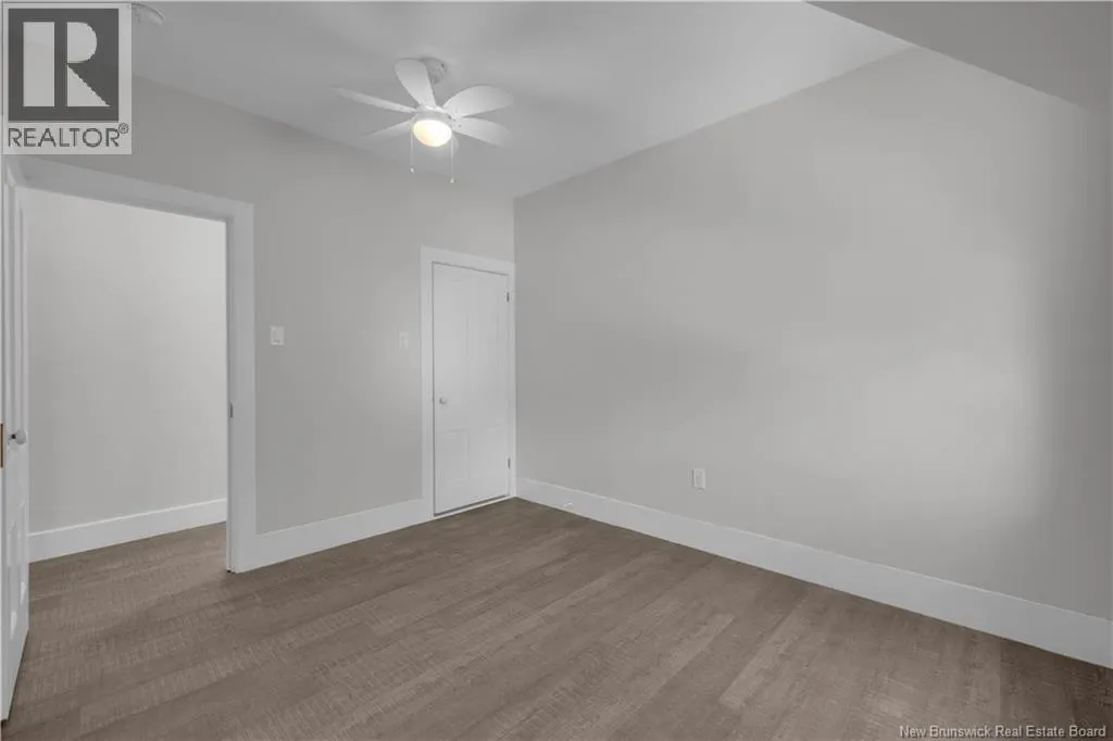 60-62 Queensway Way