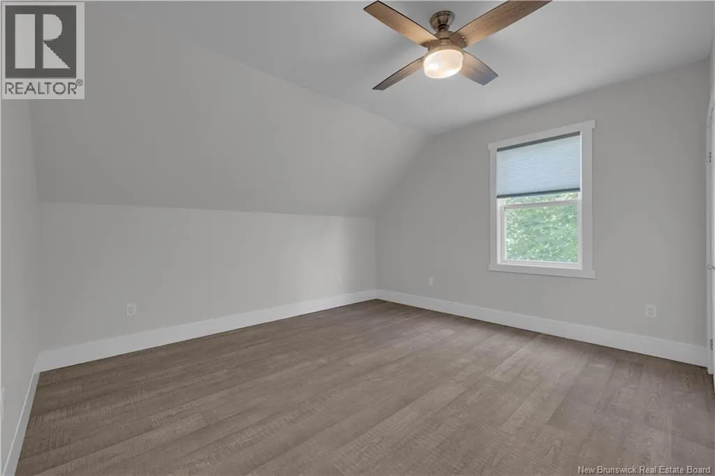 60-62 Queensway Way