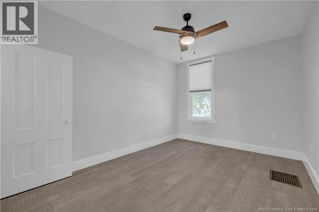 60-62 Queensway Way