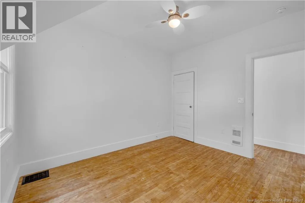 60-62 Queensway Way