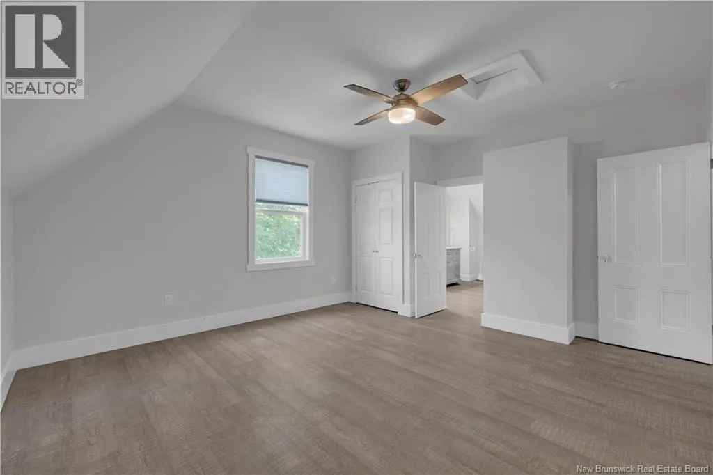 60-62 Queensway Way