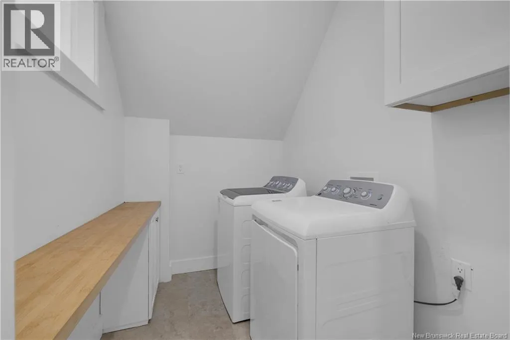 60-62 Queensway Way