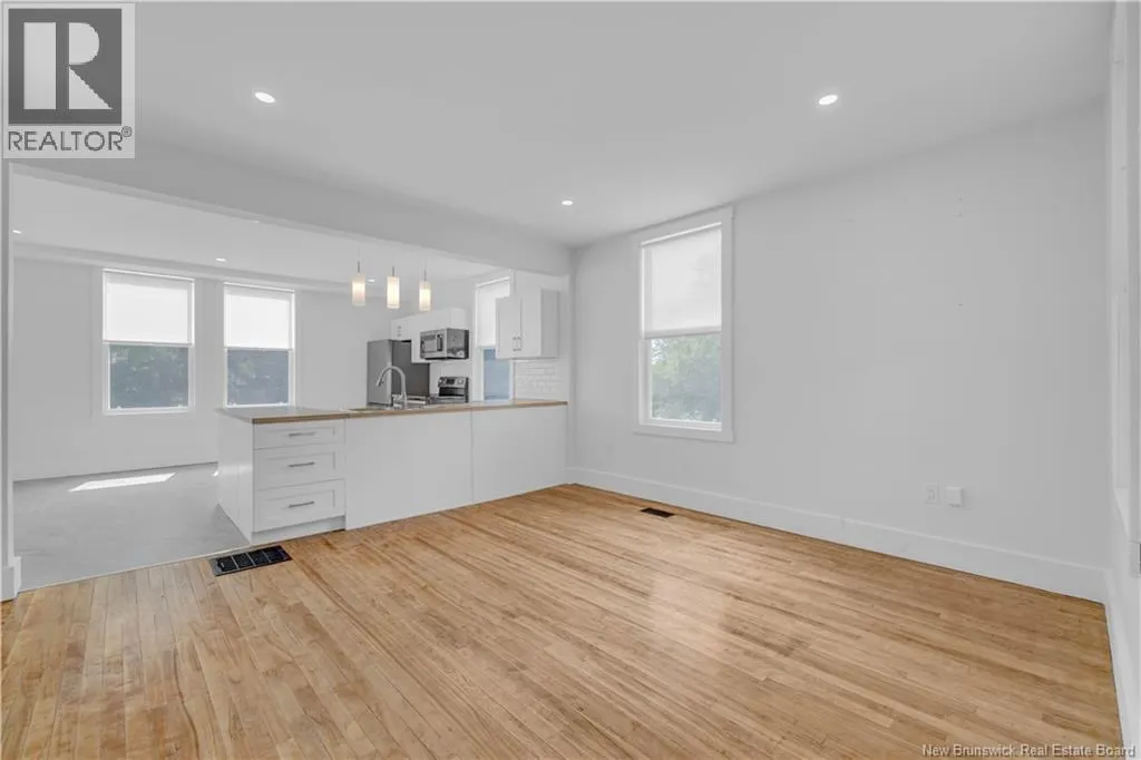 60-62 Queensway Way