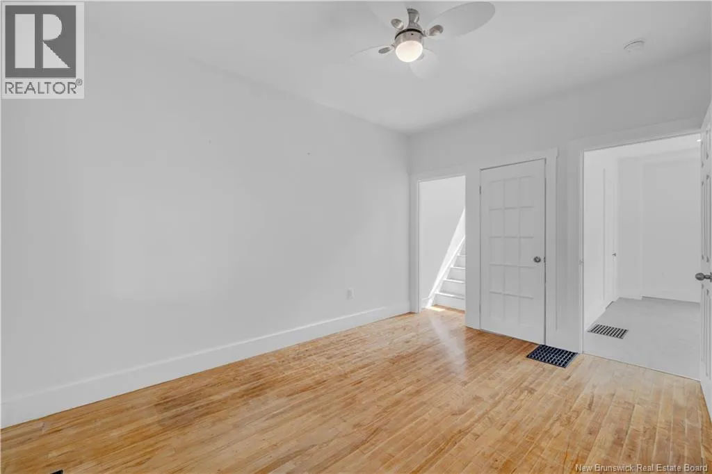 60-62 Queensway Way