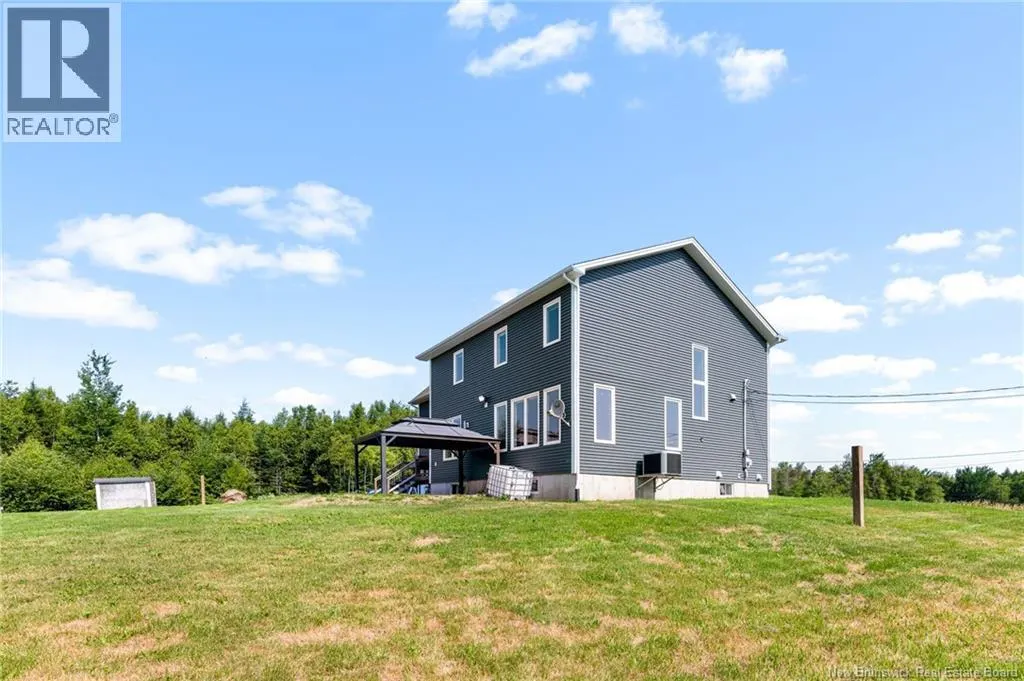 9 Streamside Court