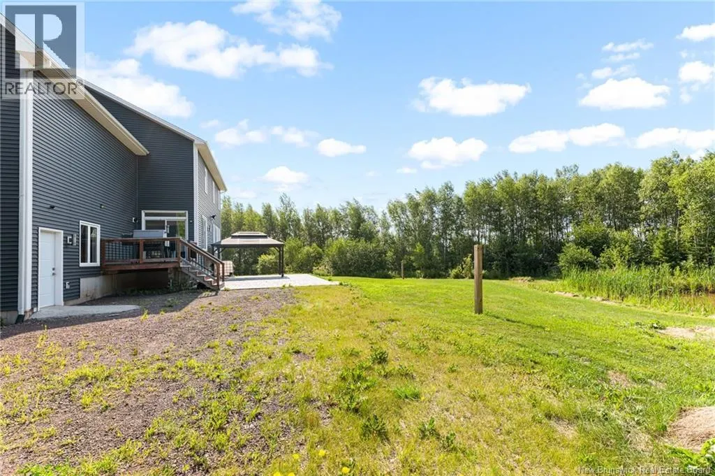 9 Streamside Court