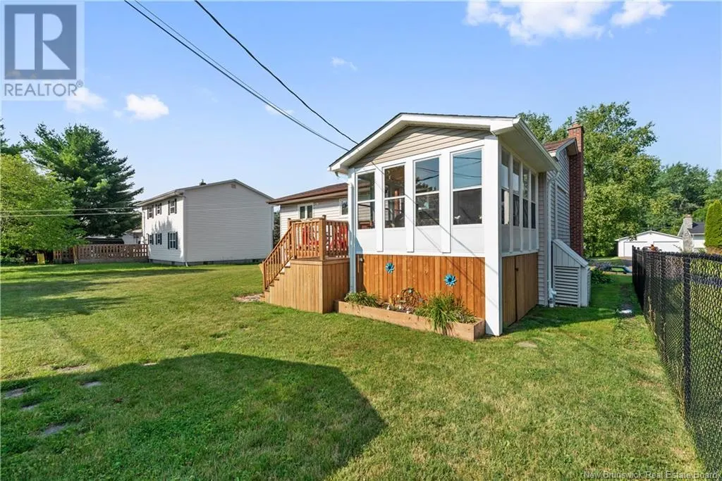 75 Candlewood Drive