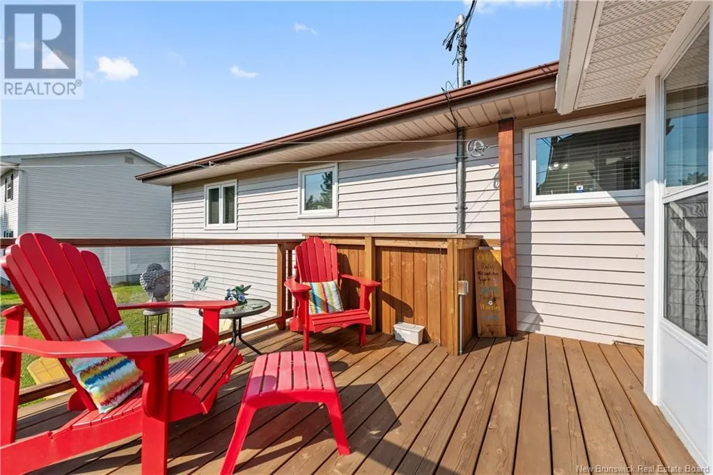 75 Candlewood Drive