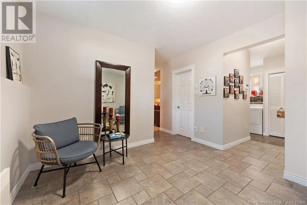 75 Candlewood Drive