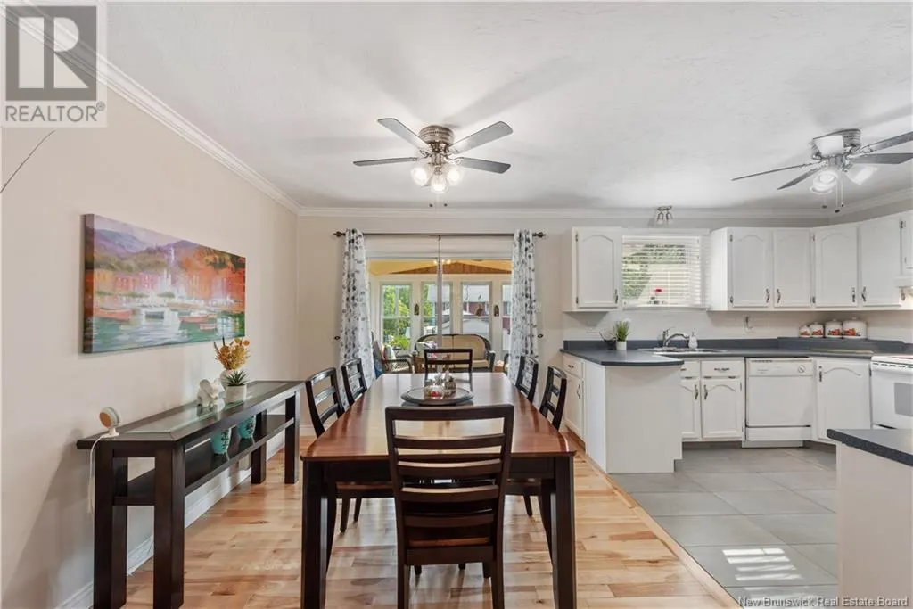 75 Candlewood Drive