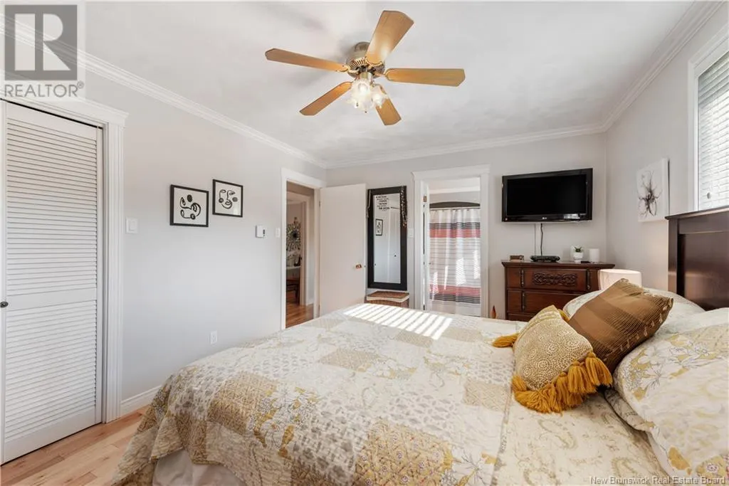 75 Candlewood Drive