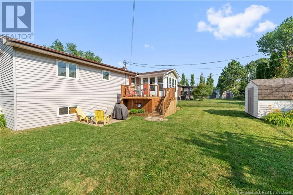 75 Candlewood Drive
