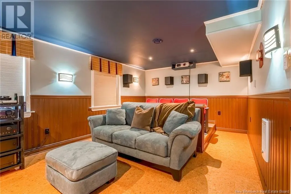 210 Hills Point Road