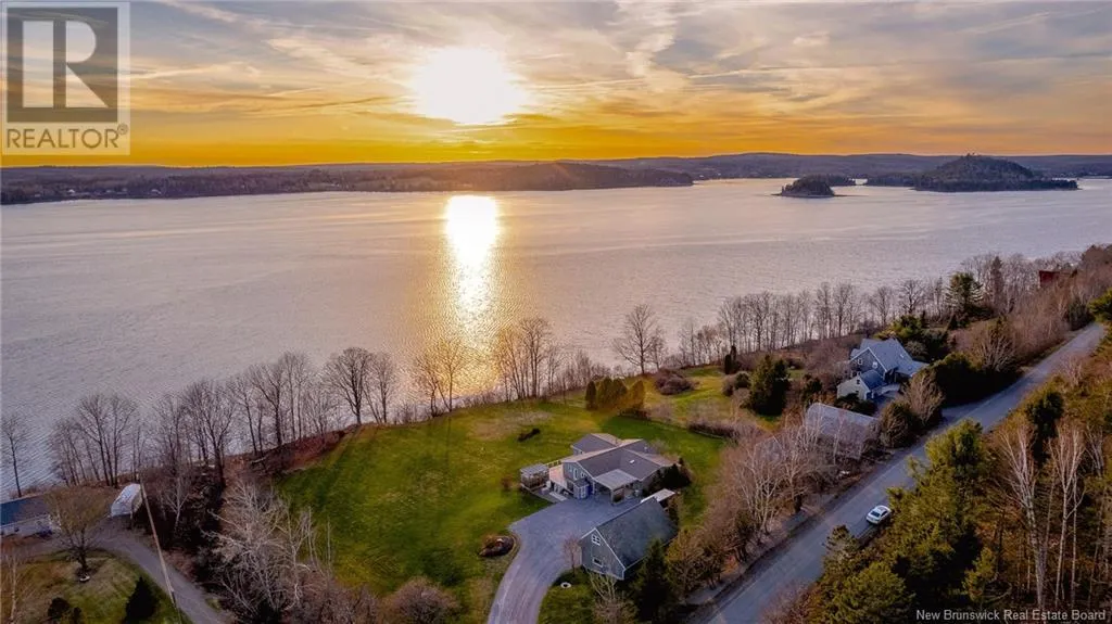 210 Hills Point Road