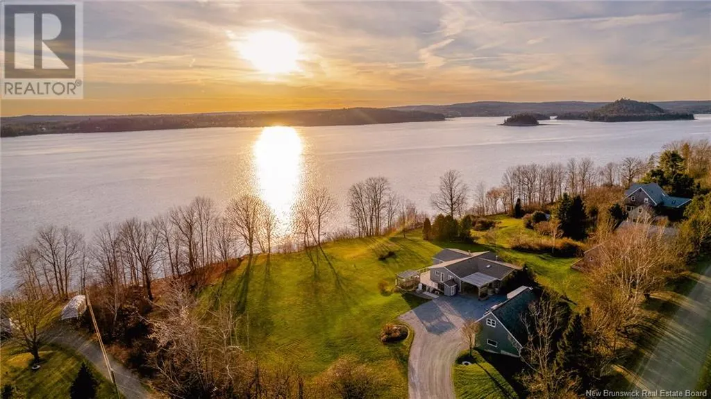 210 Hills Point Road