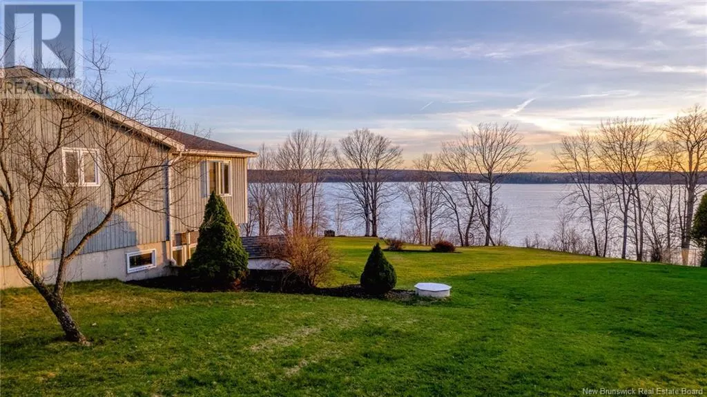 210 Hills Point Road