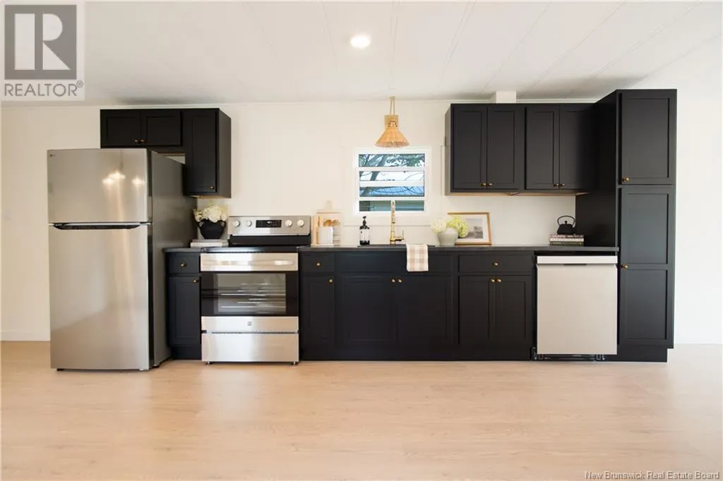 46 Hedgeview Drive