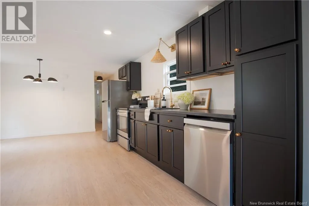 46 Hedgeview Drive