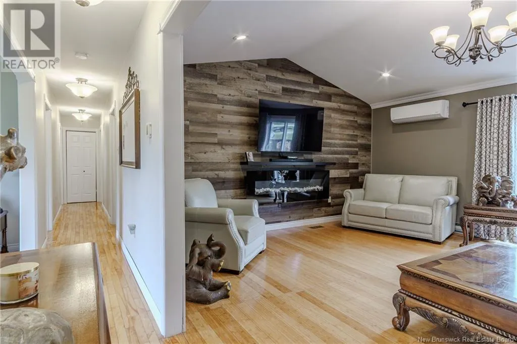 14 Nina Street