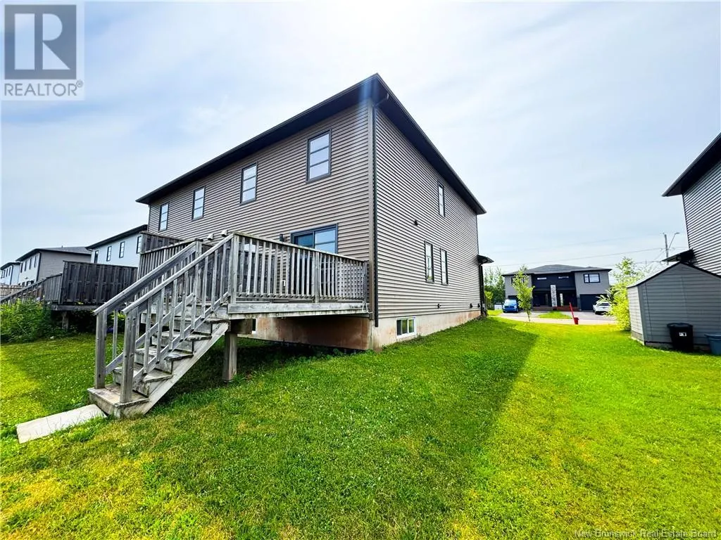 49 Francfort Crescent